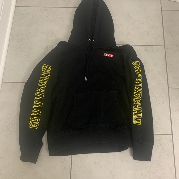 Star Wars men’s small sweatshirt but fits more like kids XL - Picture 2 of 3